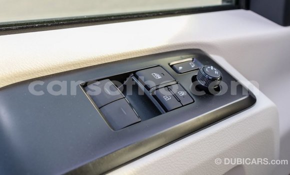 Buy Import Toyota Hiace White Car in Import - Dubai in Maseru Buy Import Toyota Hiace White Car in Import - Dubai in Maseru