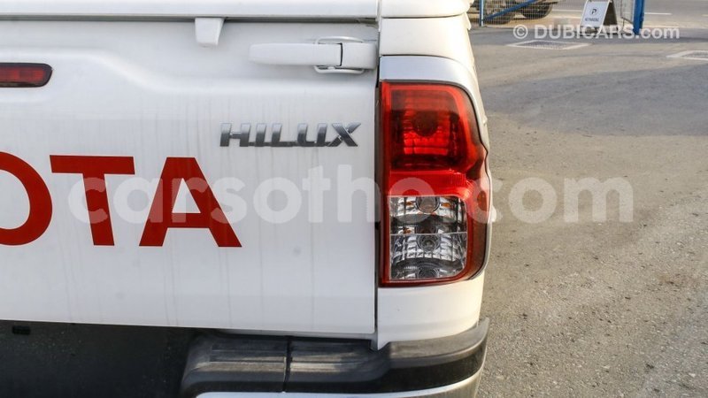 Big with watermark toyota hilux maseru import dubai 16046
