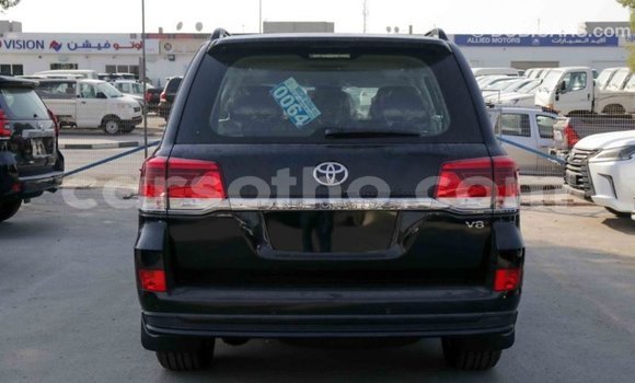 Buy Import Toyota Land Cruiser Black Car in Import - Dubai in Maseru Buy Import Toyota Land Cruiser Black Car in Import - Dubai in Maseru