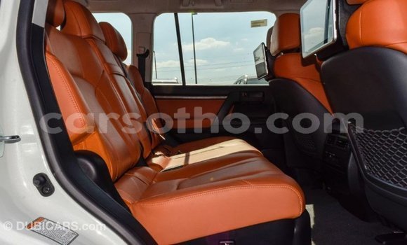 Buy Import Toyota Land Cruiser White Car in Import - Dubai in Maseru Buy Import Toyota Land Cruiser White Car in Import - Dubai in Maseru