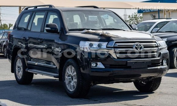 اشتري Imported Toyota Land Cruiser Black سيارة في Import - Dubai في Maseru اشتري Imported Toyota Land Cruiser Black سيارة في Import - Dubai في Maseru