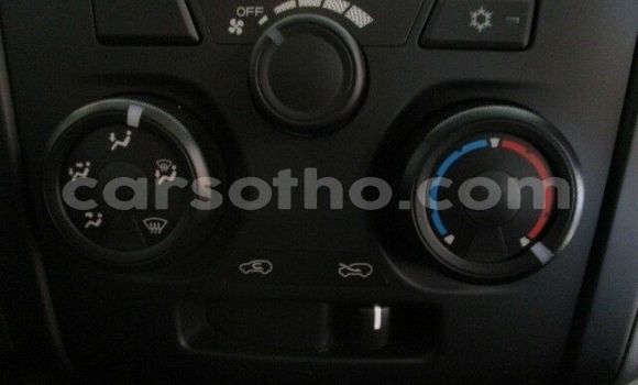 اشتري مستعمل Isuzu KB Blue سيارة في Butha Buthe في Butha-Buthe اشتري مستعمل Isuzu KB Blue سيارة في Butha Buthe في Butha-Buthe