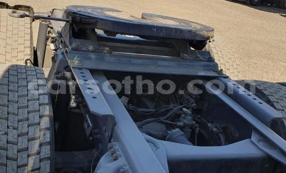 Sayi Na hannu Scania R420 White Babbar mota in Maseru a Maseru Sayi Na hannu Scania R420 White Babbar mota in Maseru a Maseru