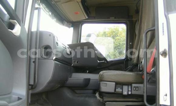 Sayi Na hannu Scania R420 White Babbar mota in Maseru a Maseru Sayi Na hannu Scania R420 White Babbar mota in Maseru a Maseru