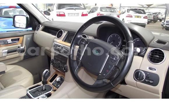 Sayi Na hannu Land Rover Discovery Silver Mota in Maseru a Maseru Sayi Na hannu Land Rover Discovery Silver Mota in Maseru a Maseru