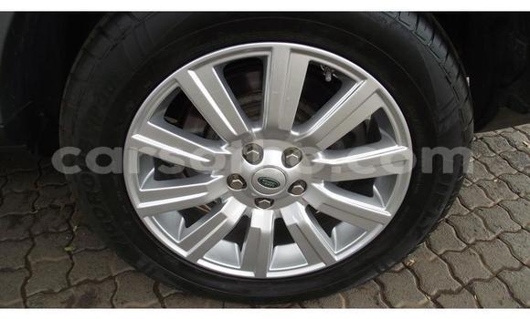 Sayi Na hannu Land Rover Discovery Silver Mota in Maseru a Maseru Sayi Na hannu Land Rover Discovery Silver Mota in Maseru a Maseru