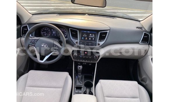 Buy Import Hyundai Tucson White Car in Import - Dubai in Maseru Buy Import Hyundai Tucson White Car in Import - Dubai in Maseru