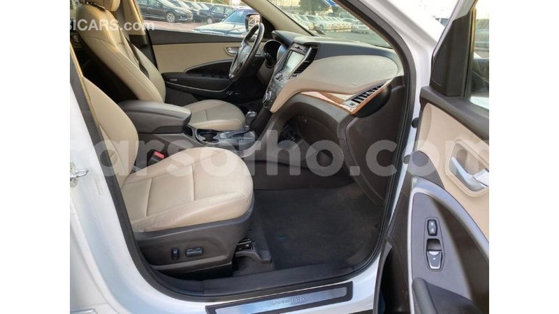 Big with watermark hyundai santa fe maseru import dubai 16069