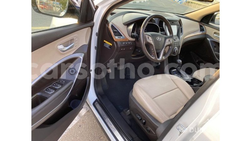 Big with watermark hyundai santa fe maseru import dubai 16069