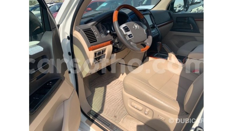 Big with watermark toyota land cruiser maseru import dubai 16072