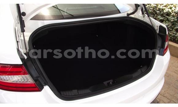 Sayi Na hannu Jaguar XF White Mota in Maseru a Maseru Sayi Na hannu Jaguar XF White Mota in Maseru a Maseru