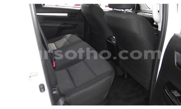 Acheter Occasion Voiture Toyota Hilux Blanc à Maseru, Maseru Acheter Occasion Voiture Toyota Hilux Blanc à Maseru, Maseru