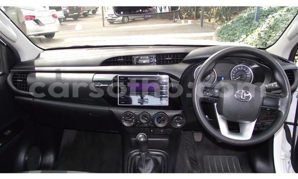 Acheter Occasion Voiture Toyota Hilux Blanc à Maseru, Maseru Acheter Occasion Voiture Toyota Hilux Blanc à Maseru, Maseru