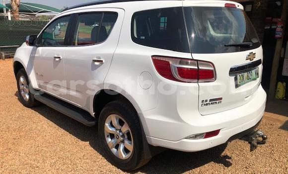 Acheter Occasion Voiture Chevrolet TrailBlazer Blanc à Maseru, Maseru Acheter Occasion Voiture Chevrolet TrailBlazer Blanc à Maseru, Maseru