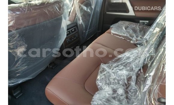 اشتري Imported Toyota Land Cruiser White سيارة في Import - Dubai في Maseru اشتري Imported Toyota Land Cruiser White سيارة في Import - Dubai في Maseru