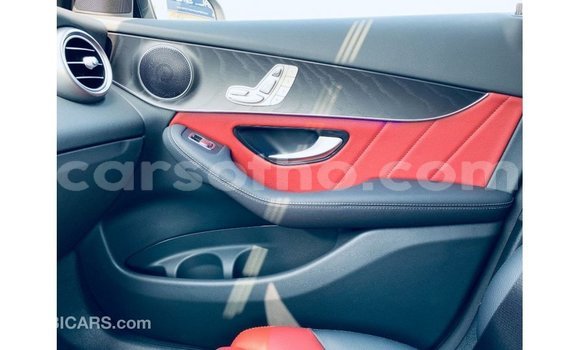 Sayi Imported Mercedes-Benz GLC Black Mota in Import - Dubai a Maseru Sayi Imported Mercedes-Benz GLC Black Mota in Import - Dubai a Maseru