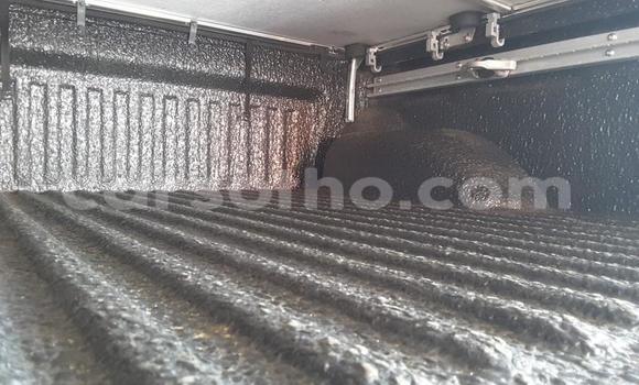 Acheter Occasion Voiture Nissan Navara Gris à Maseru, Maseru Acheter Occasion Voiture Nissan Navara Gris à Maseru, Maseru