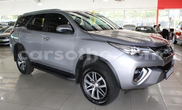 Buy Used Toyota Fortuner White Car in Mokhotlong in Berea Buy Used Toyota Fortuner White Car in Mokhotlong in Berea