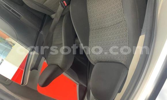 Acheter Occasion Voiture Toyota Yaris Gris à Maseru, Maseru Acheter Occasion Voiture Toyota Yaris Gris à Maseru, Maseru