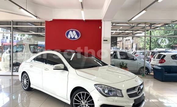 Sayi Na hannu Mercedes-Benz CLA-klasse AMG White Mota in Maseru a Maseru Sayi Na hannu Mercedes-Benz CLA-klasse AMG White Mota in Maseru a Maseru