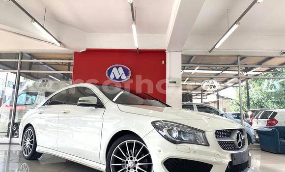 Sayi Na hannu Mercedes-Benz CLA-klasse AMG White Mota in Maseru a Maseru Sayi Na hannu Mercedes-Benz CLA-klasse AMG White Mota in Maseru a Maseru