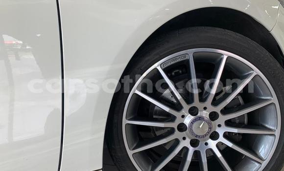Sayi Na hannu Mercedes-Benz CLA-klasse AMG White Mota in Maseru a Maseru Sayi Na hannu Mercedes-Benz CLA-klasse AMG White Mota in Maseru a Maseru