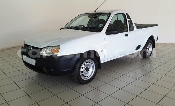 Sayi Na hannu Ford Pickup White Mota in Mohale's Hoek a Mohale's Hoek Sayi Na hannu Ford Pickup White Mota in Mohale's Hoek a Mohale's Hoek