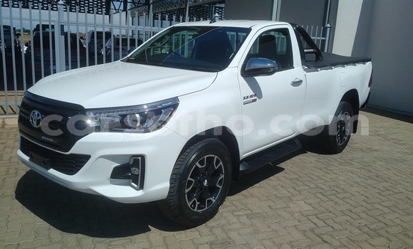 اشتري مستعمل Toyota Hilux White سيارة في Mohale's Hoek في Mohale's Hoek اشتري مستعمل Toyota Hilux White سيارة في Mohale's Hoek في Mohale's Hoek
