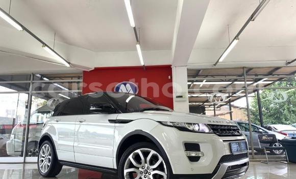 Sayi Na hannu Land Rover Range Rover Evoque White Mota in Maseru a Maseru Sayi Na hannu Land Rover Range Rover Evoque White Mota in Maseru a Maseru
