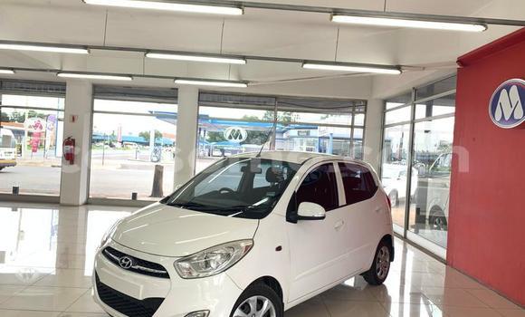 Acheter Occasion Voiture Hyundai i10 Blanc à Maseru, Maseru Acheter Occasion Voiture Hyundai i10 Blanc à Maseru, Maseru