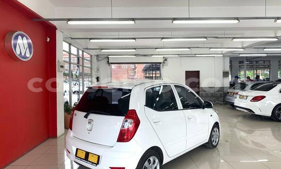 Acheter Occasion Voiture Hyundai i10 Blanc à Maseru, Maseru Acheter Occasion Voiture Hyundai i10 Blanc à Maseru, Maseru
