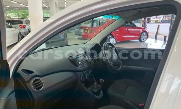 Acheter Occasion Voiture Hyundai i10 Blanc à Maseru, Maseru Acheter Occasion Voiture Hyundai i10 Blanc à Maseru, Maseru