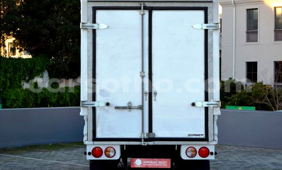 Acheter Occasion Voiture Kia K7 Blanc à Mohale's Hoek, Mohale's Hoek Acheter Occasion Voiture Kia K7 Blanc à Mohale's Hoek, Mohale's Hoek