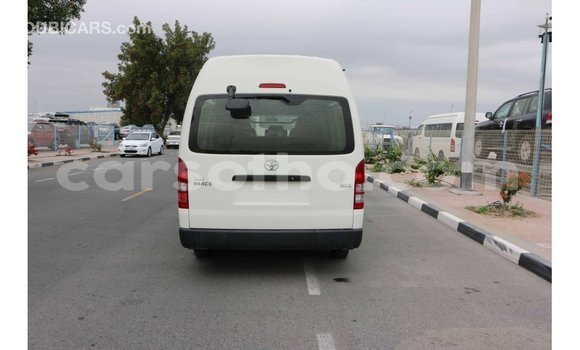 Buy Import Toyota Hiace White Car in Import - Dubai in Maseru Buy Import Toyota Hiace White Car in Import - Dubai in Maseru