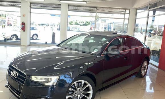Sayi Na hannu Audi A5 Black Mota in Maseru a Maseru Sayi Na hannu Audi A5 Black Mota in Maseru a Maseru