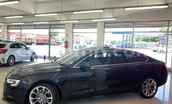 Sayi Na hannu Audi A5 Black Mota in Maseru a Maseru Sayi Na hannu Audi A5 Black Mota in Maseru a Maseru