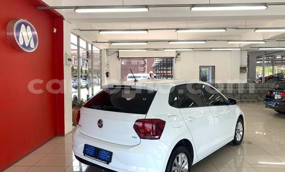 Acheter Occasion Voiture Volkswagen Polo Blanc à Maseru, Maseru Acheter Occasion Voiture Volkswagen Polo Blanc à Maseru, Maseru