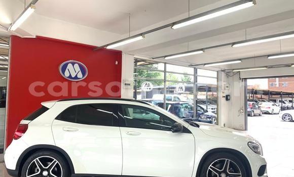 Acheter Occasion Voiture Mercedes-Benz CLA-klasse AMG Blanc à Maseru, Maseru Acheter Occasion Voiture Mercedes-Benz CLA-klasse AMG Blanc à Maseru, Maseru