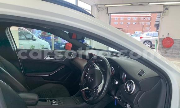 Acheter Occasion Voiture Mercedes-Benz CLA-klasse AMG Blanc à Maseru, Maseru Acheter Occasion Voiture Mercedes-Benz CLA-klasse AMG Blanc à Maseru, Maseru