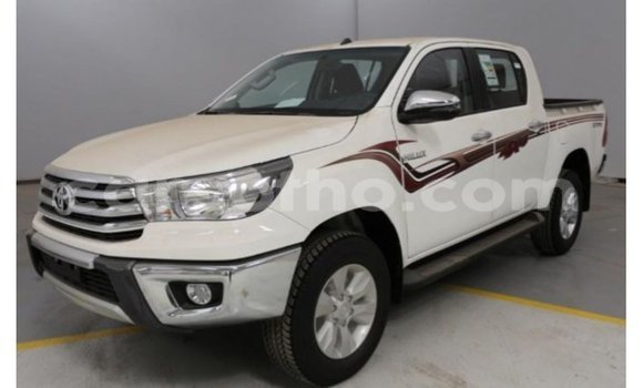 اشتري Imported Toyota Hilux White سيارة في Import - Dubai في Maseru اشتري Imported Toyota Hilux White سيارة في Import - Dubai في Maseru