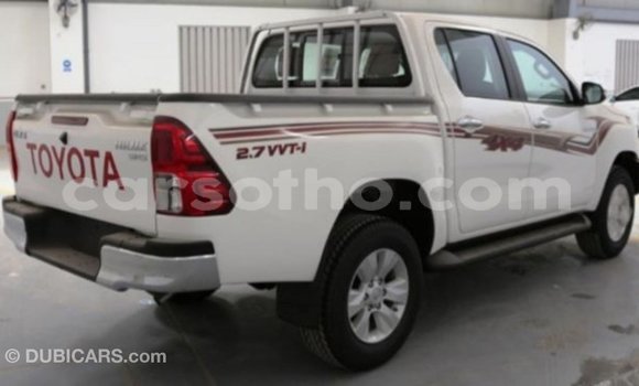 اشتري Imported Toyota Hilux White سيارة في Import - Dubai في Maseru اشتري Imported Toyota Hilux White سيارة في Import - Dubai في Maseru