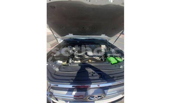 اشتري Imported Toyota Land Cruiser Black سيارة في Import - Dubai في Maseru اشتري Imported Toyota Land Cruiser Black سيارة في Import - Dubai في Maseru