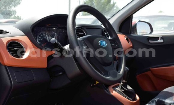 Sayi Imported Hyundai i10 Red Mota in Import - Dubai a Maseru Sayi Imported Hyundai i10 Red Mota in Import - Dubai a Maseru