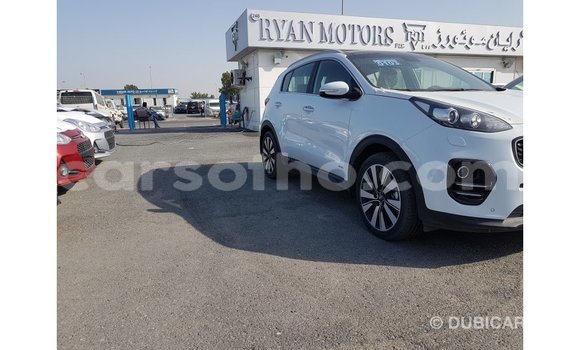 Acheter Import Voiture Kia Sportage Blanc à Import - Dubai, Maseru Acheter Import Voiture Kia Sportage Blanc à Import - Dubai, Maseru
