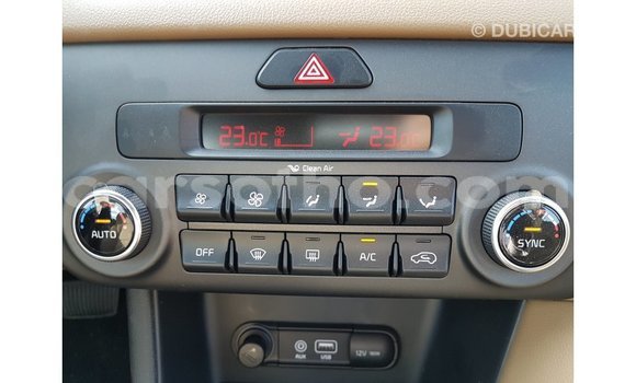 Acheter Import Voiture Kia Sportage Blanc à Import - Dubai, Maseru Acheter Import Voiture Kia Sportage Blanc à Import - Dubai, Maseru