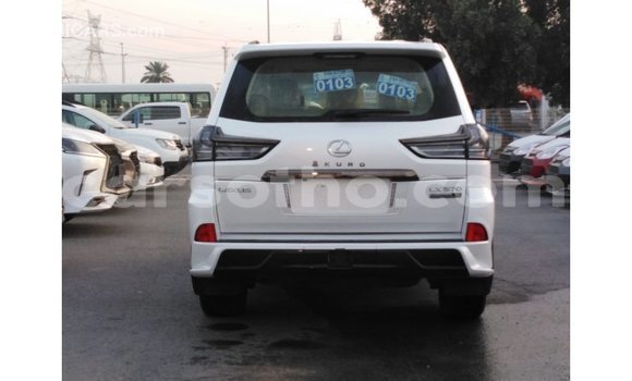 Sayi Imported Lexus LX White Mota in Import - Dubai a Maseru Sayi Imported Lexus LX White Mota in Import - Dubai a Maseru