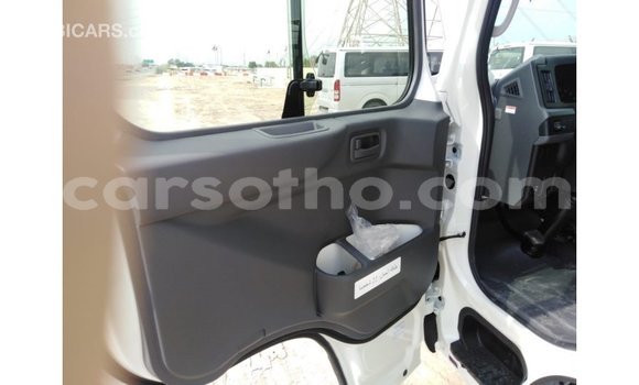 Sayi Imported Toyota Coaster White Mota in Import - Dubai a Maseru Sayi Imported Toyota Coaster White Mota in Import - Dubai a Maseru