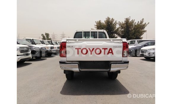 اشتري Imported Toyota Hilux White سيارة في Import - Dubai في Maseru اشتري Imported Toyota Hilux White سيارة في Import - Dubai في Maseru
