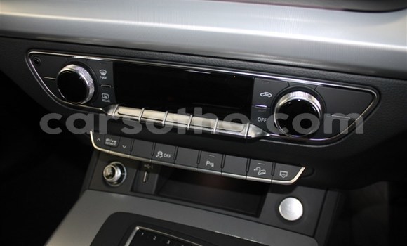 اشتري مستعمل Audi Q5 Blue سيارة في Roma في Maseru اشتري مستعمل Audi Q5 Blue سيارة في Roma في Maseru