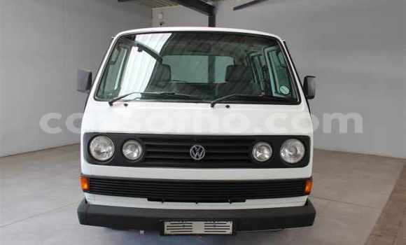 Buy Used Volkswagen Quantum White Car in Roma in Maseru Buy Used Volkswagen Quantum White Car in Roma in Maseru